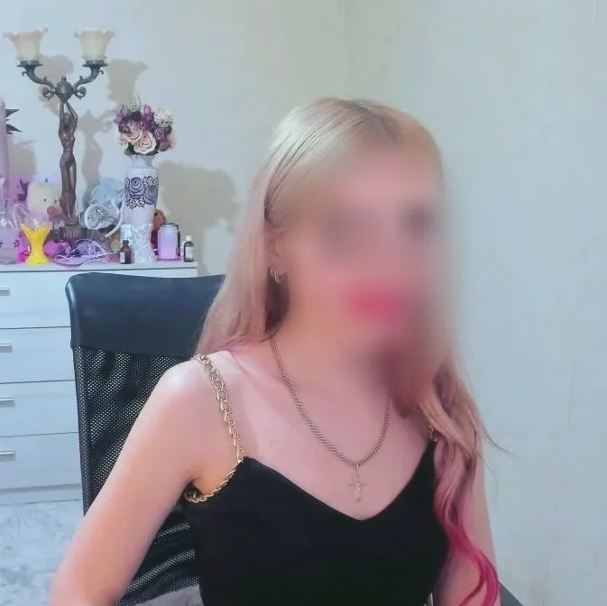 Jana, 24