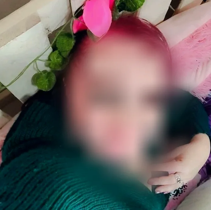 Julia, 36