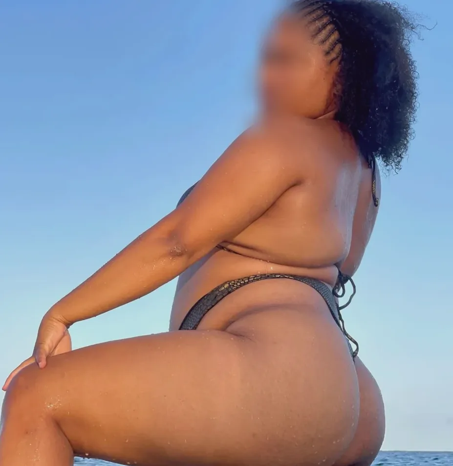 Pia, 29