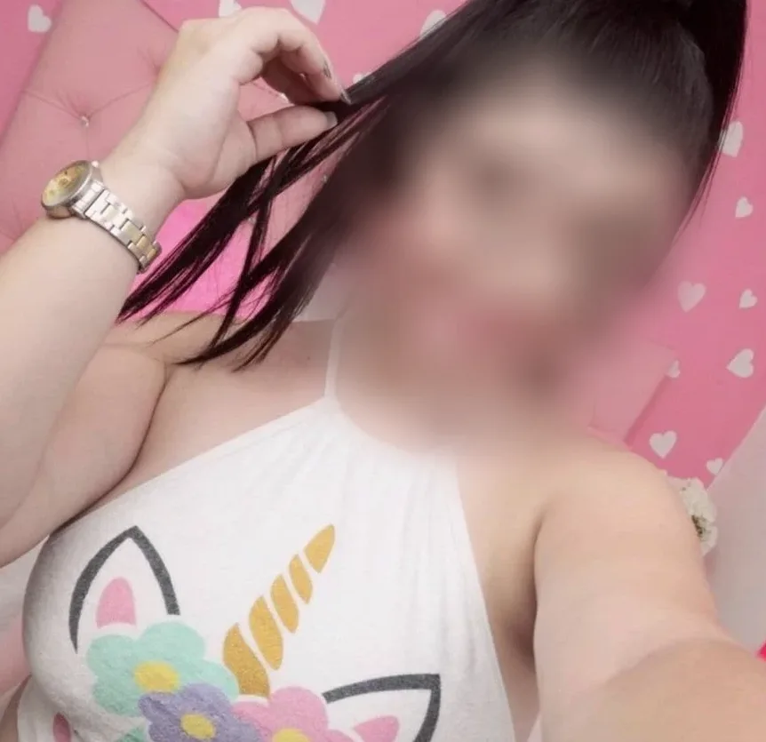 Sabine, 29